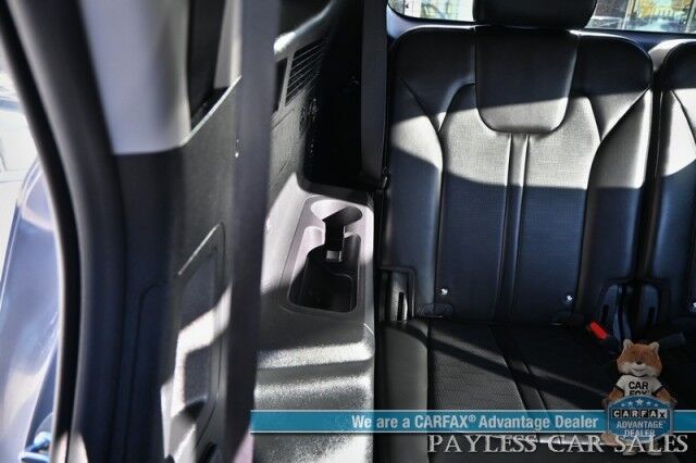 2024 Kia Sorento S / AWD / Power & Heated Leather Seats / Navigation / Adaptive Cruise Control / Lane Departure & Blind Spot Alert / 3rd Row / Seats 7 / Apple CarPlay & Android Auto / USB Inout / Back Up Camera / 1-Owner Anchorage AK