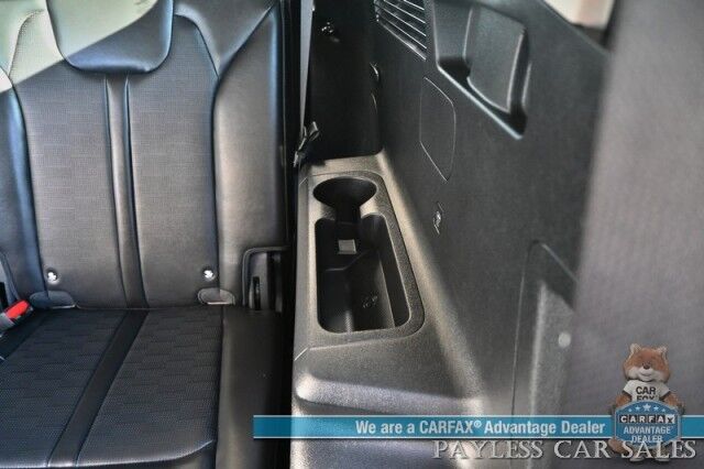 2024 Kia Sorento S / AWD / Power & Heated Leather Seats / Navigation / Adaptive Cruise Control / Lane Departure & Blind Spot Alert / 3rd Row / Seats 7 / Apple CarPlay & Android Auto / USB Inout / Back Up Camera / 1-Owner Anchorage AK