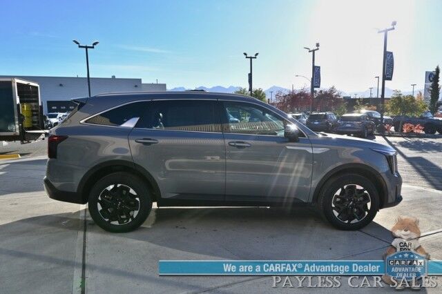 2024 Kia Sorento S / AWD / Power & Heated Leather Seats / Navigation / Adaptive Cruise Control / Lane Departure & Blind Spot Alert / 3rd Row / Seats 7 / Apple CarPlay & Android Auto / USB Inout / Back Up Camera / 1-Owner Anchorage AK