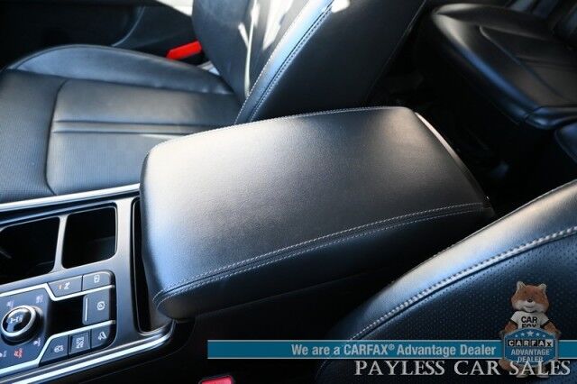 2024 Kia Sorento S / AWD / Power & Heated Leather Seats / Navigation / Adaptive Cruise Control / Lane Departure & Blind Spot Alert / 3rd Row / Seats 7 / Apple CarPlay & Android Auto / USB Inout / Back Up Camera / 1-Owner Anchorage AK