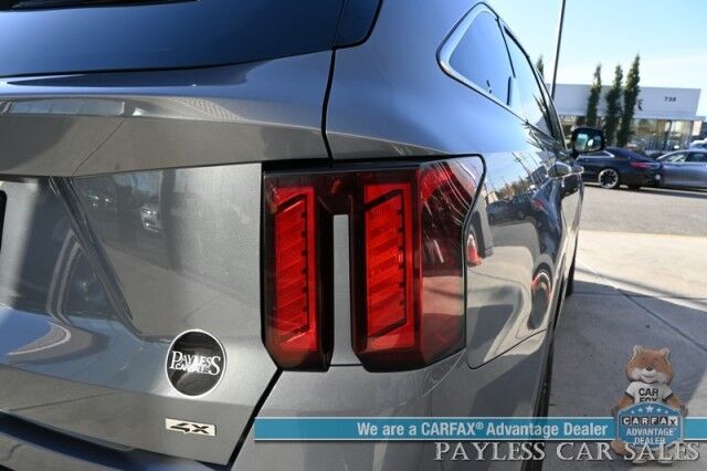 2024 Kia Sorento S / AWD / Power & Heated Leather Seats / Navigation / Adaptive Cruise Control / Lane Departure & Blind Spot Alert / 3rd Row / Seats 7 / Apple CarPlay & Android Auto / USB Inout / Back Up Camera / 1-Owner Anchorage AK