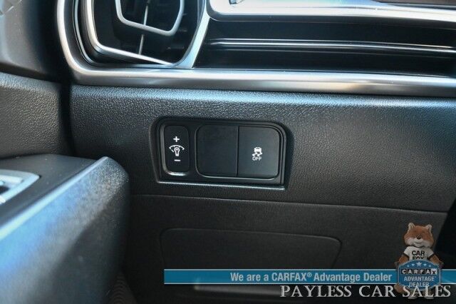 2024 Kia Sorento S / AWD / Power & Heated Leather Seats / Navigation / Adaptive Cruise Control / Lane Departure & Blind Spot Alert / 3rd Row / Seats 7 / Apple CarPlay & Android Auto / USB Inout / Back Up Camera / 1-Owner Anchorage AK