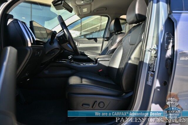 2024 Kia Sorento S / AWD / Power & Heated Leather Seats / Navigation / Adaptive Cruise Control / Lane Departure & Blind Spot Alert / 3rd Row / Seats 7 / Apple CarPlay & Android Auto / USB Inout / Back Up Camera / 1-Owner Anchorage AK