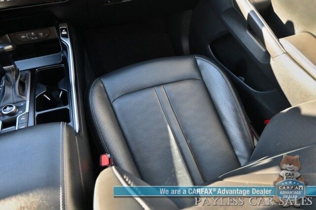 2024 Kia Sorento S / AWD / Power & Heated Leather Seats / Navigation / Adaptive Cruise Control / Lane Departure & Blind Spot Alert / 3rd Row / Seats 7 / Apple CarPlay & Android Auto / USB Inout / Back Up Camera / 1-Owner Anchorage AK