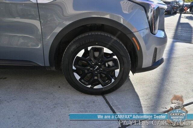 2024 Kia Sorento S / AWD / Power & Heated Leather Seats / Navigation / Adaptive Cruise Control / Lane Departure & Blind Spot Alert / 3rd Row / Seats 7 / Apple CarPlay & Android Auto / USB Inout / Back Up Camera / 1-Owner Anchorage AK