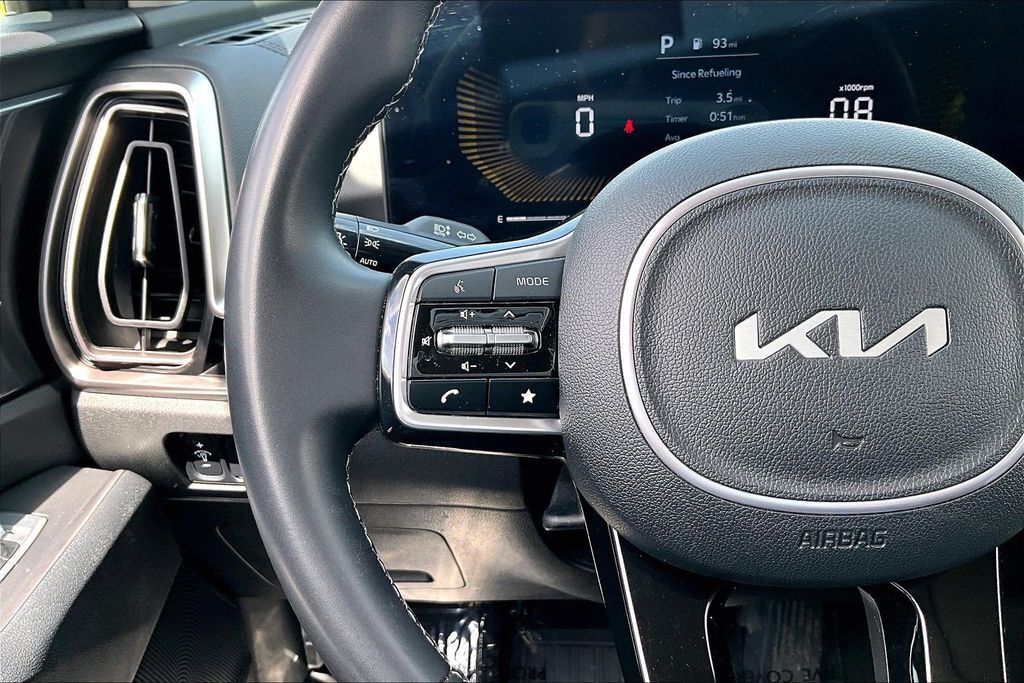 2024 Kia Sorento S OR