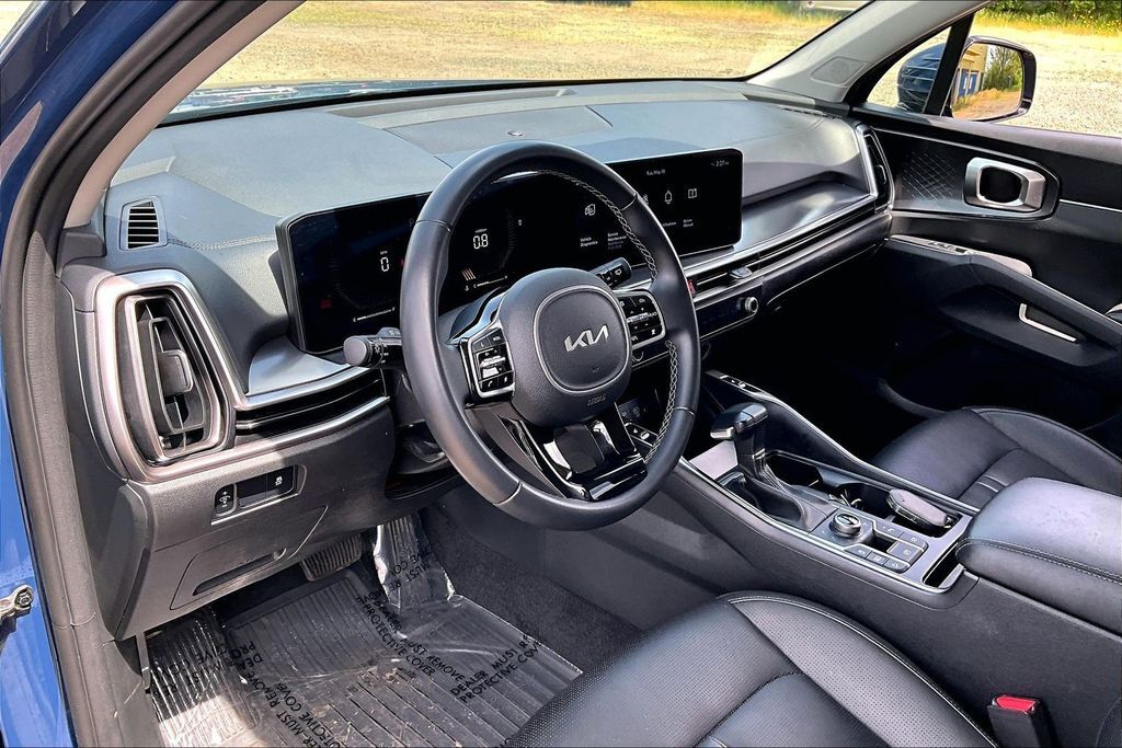 2024 Kia Sorento S OR
