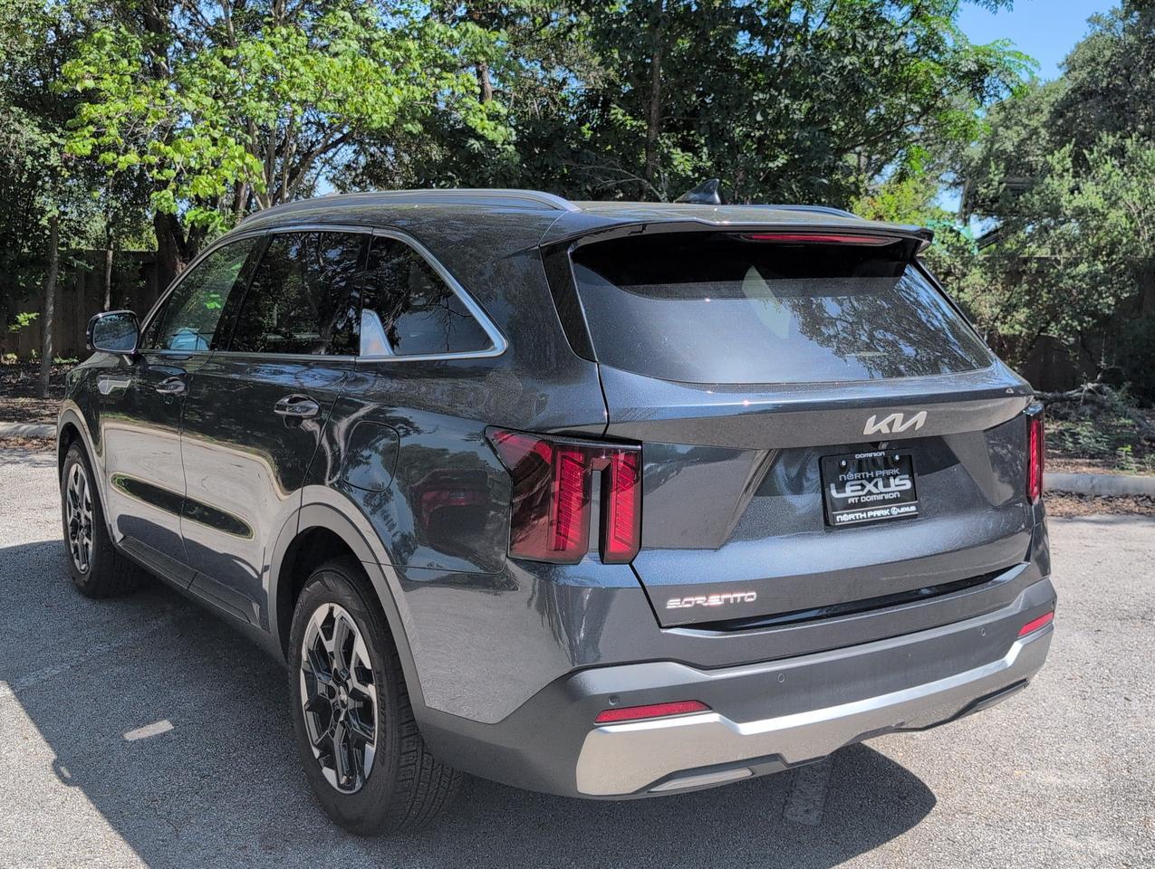 2024 Kia Sorento S