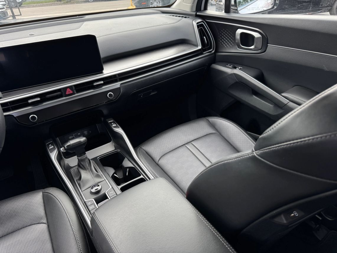 2024 Kia Sorento S Sport Utility 4D