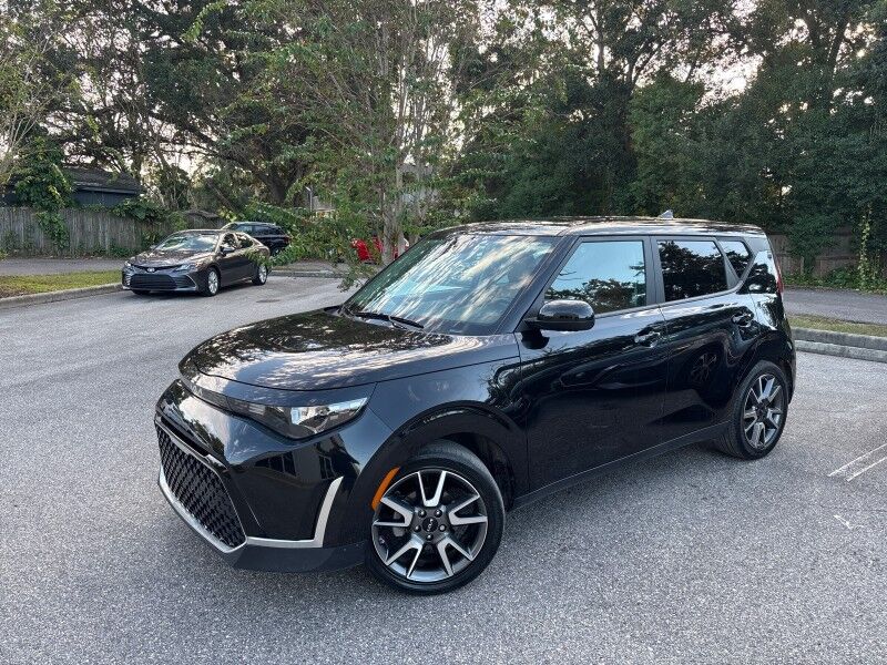 2024 Kia Soul EX photo 2