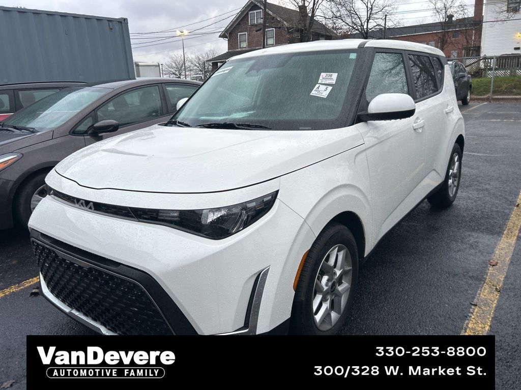 2024 Kia Soul LX