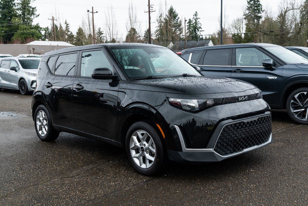 2024 Kia Soul LX