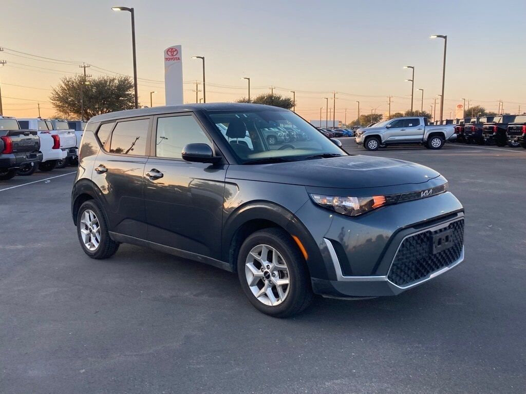 2024 Kia Soul LX