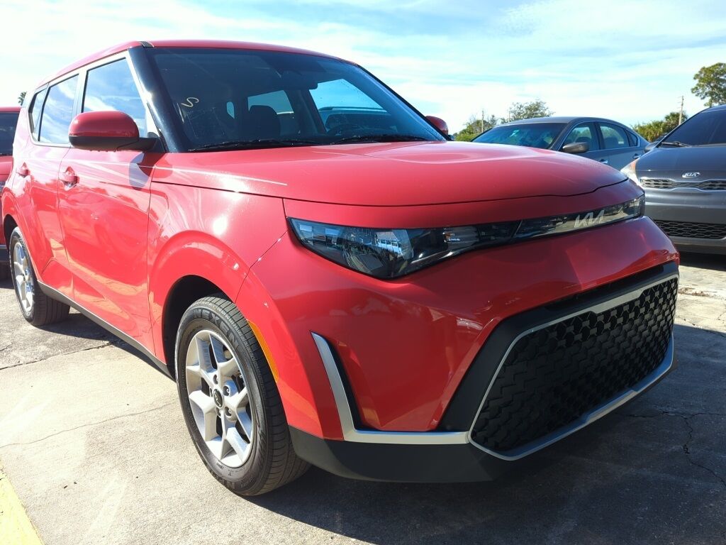 2024 Kia Soul LX