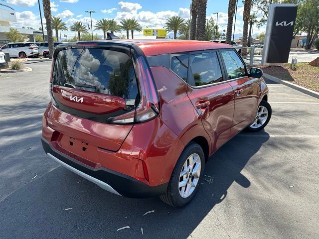 2024 Kia Soul LX