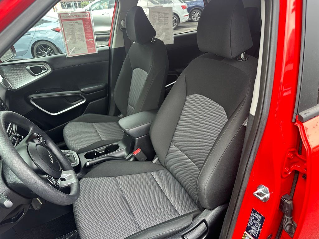 2024 Kia Soul LX