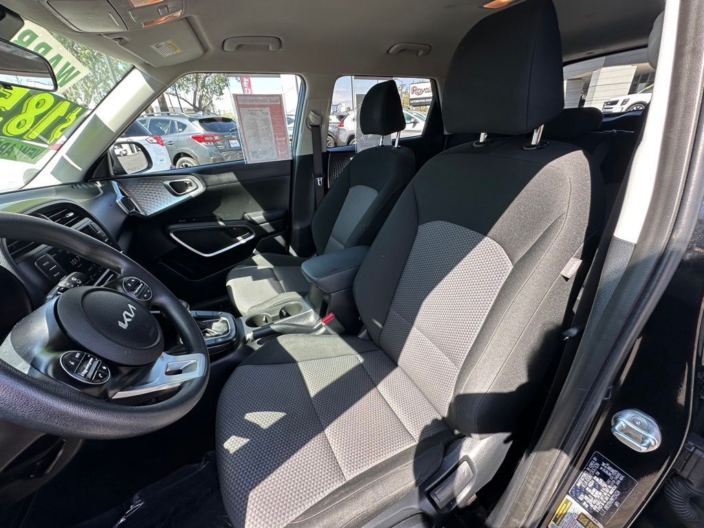 2024 Kia Soul LX
