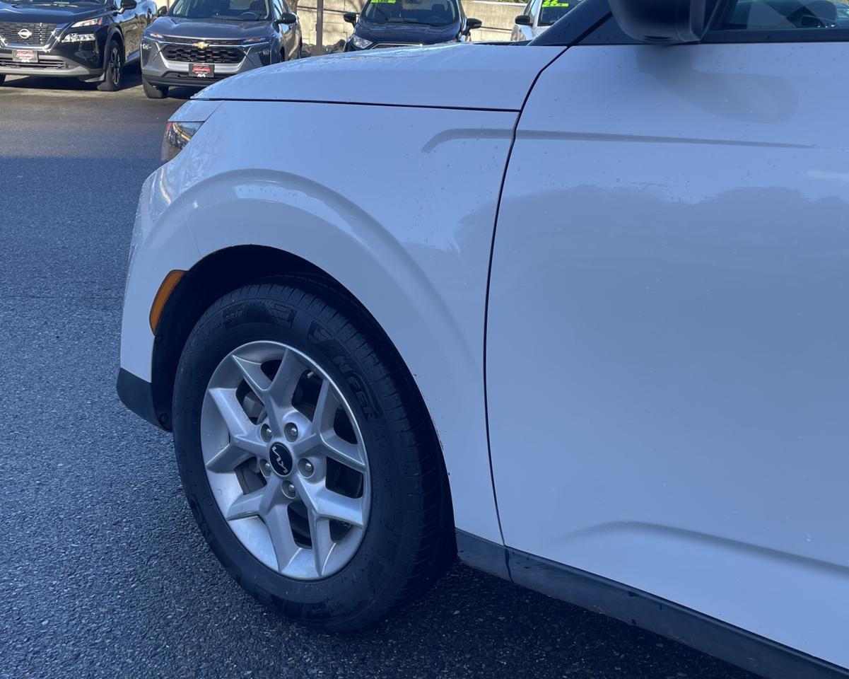 2024 Kia Soul LX Wagon 4D
