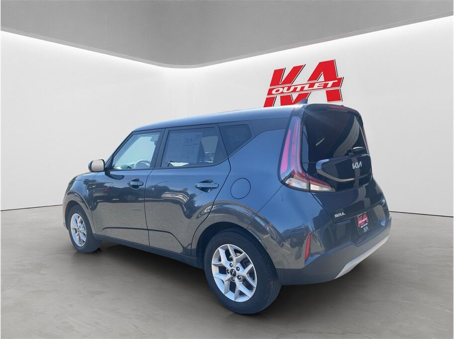 2024 Kia Soul LX Wagon 4D