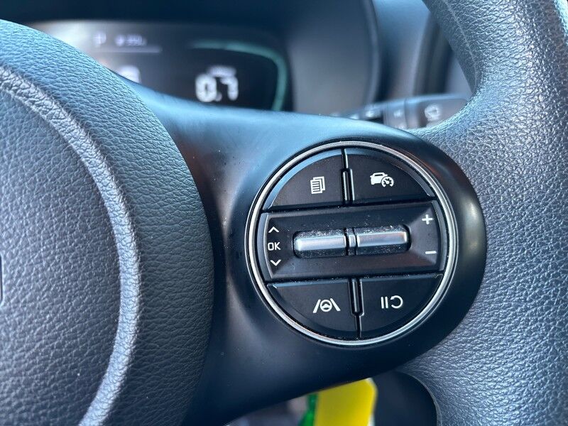 2024 Kia Soul LX w/TECH PKG. Seffner FL