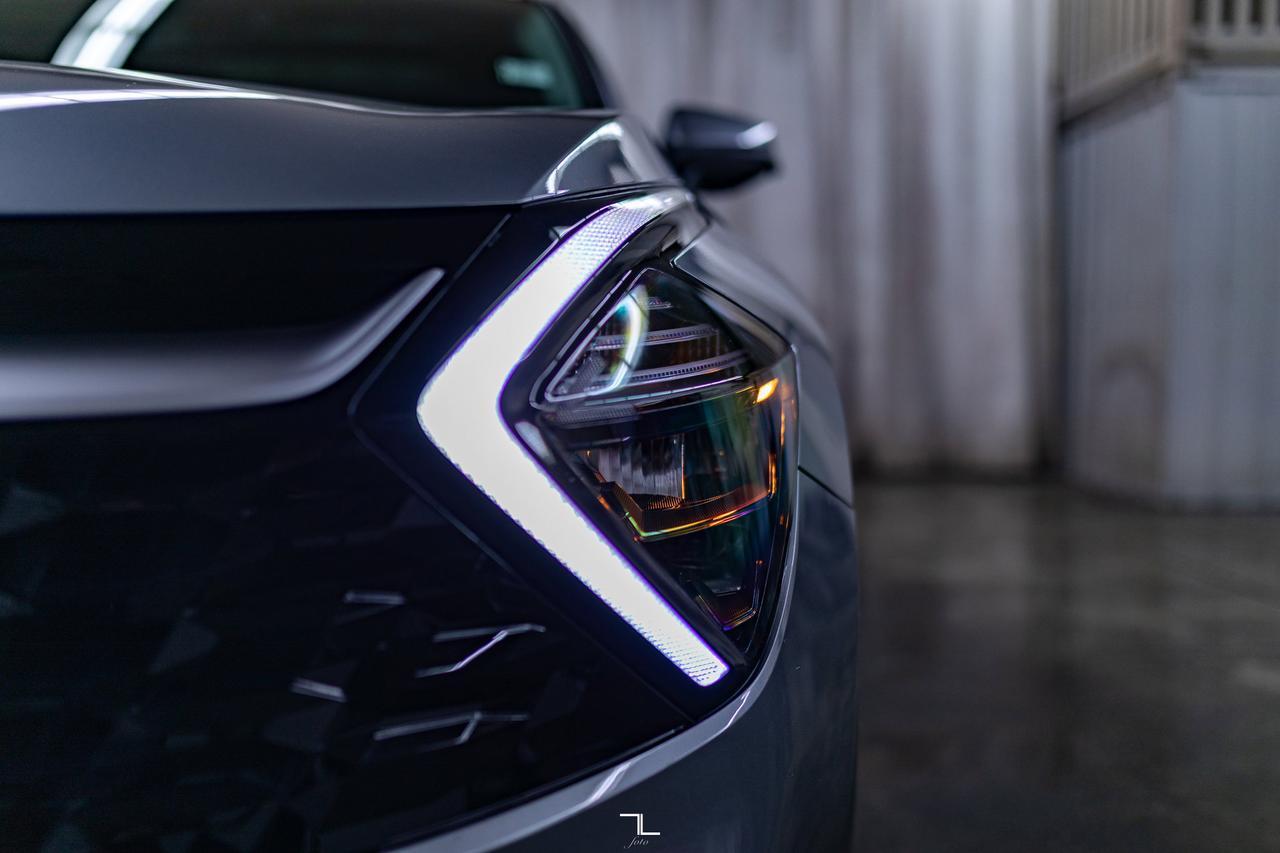 2024 Kia Sportage AWD EX Leather Roof Nav BCam Red Deer AB