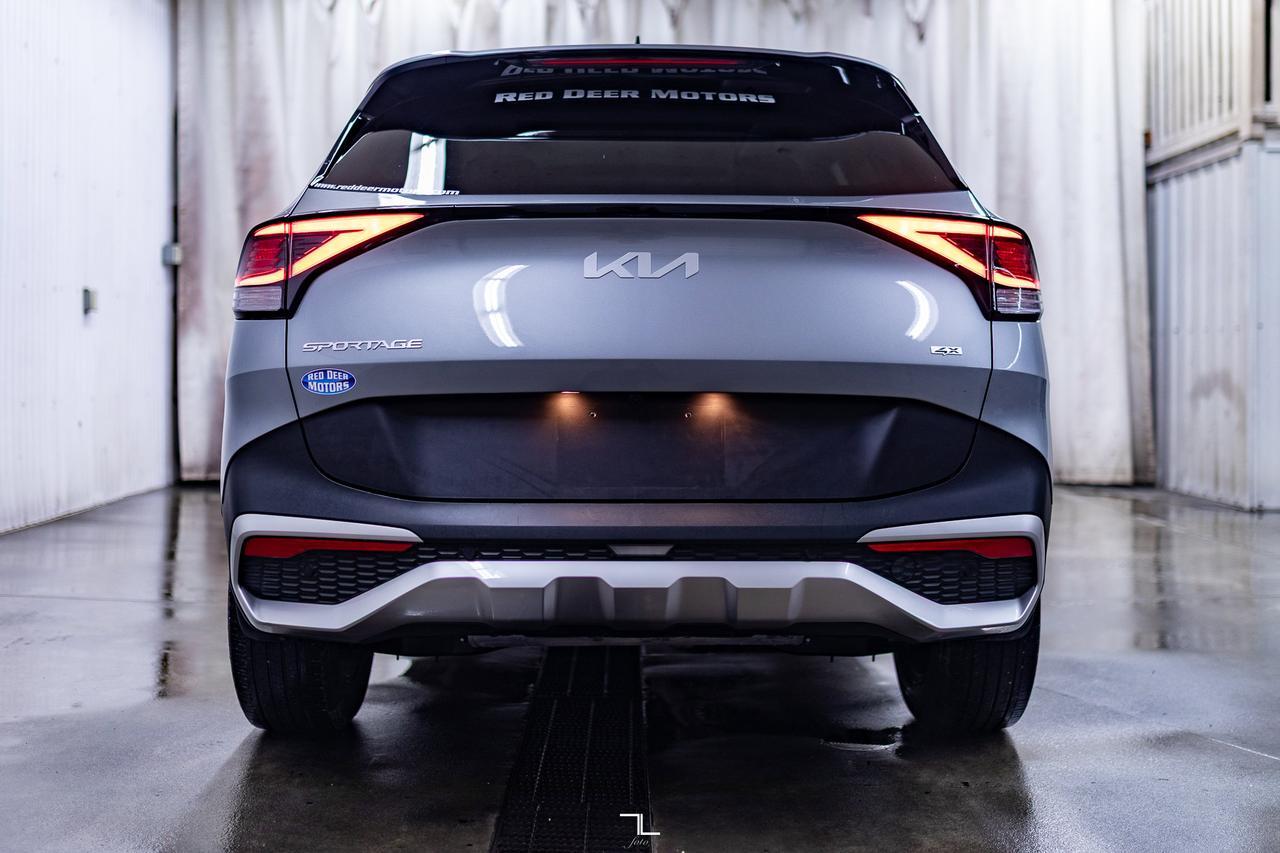 2024 Kia Sportage AWD EX Leather Roof Nav BCam Red Deer AB