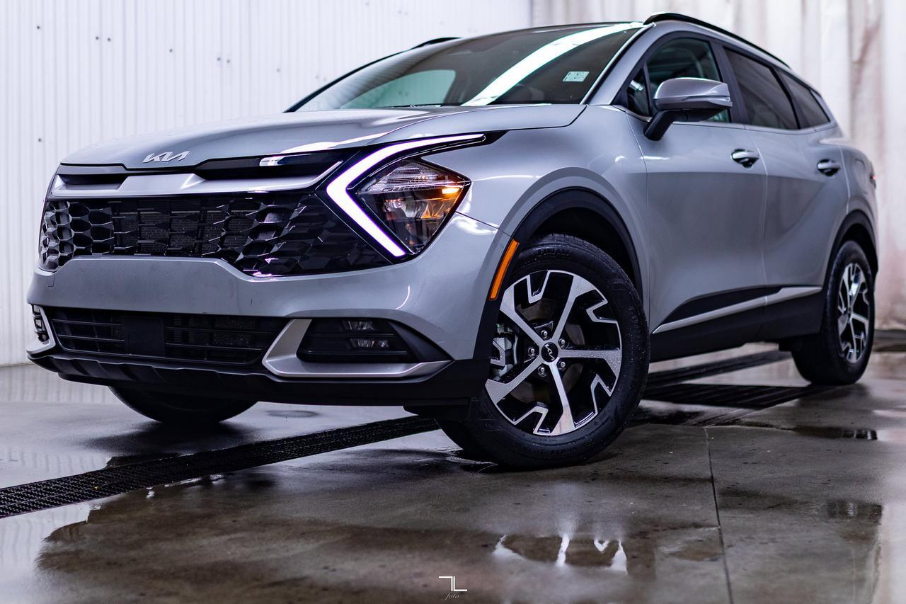 2024 Kia Sportage AWD EX Leather Roof Nav BCam Red Deer AB