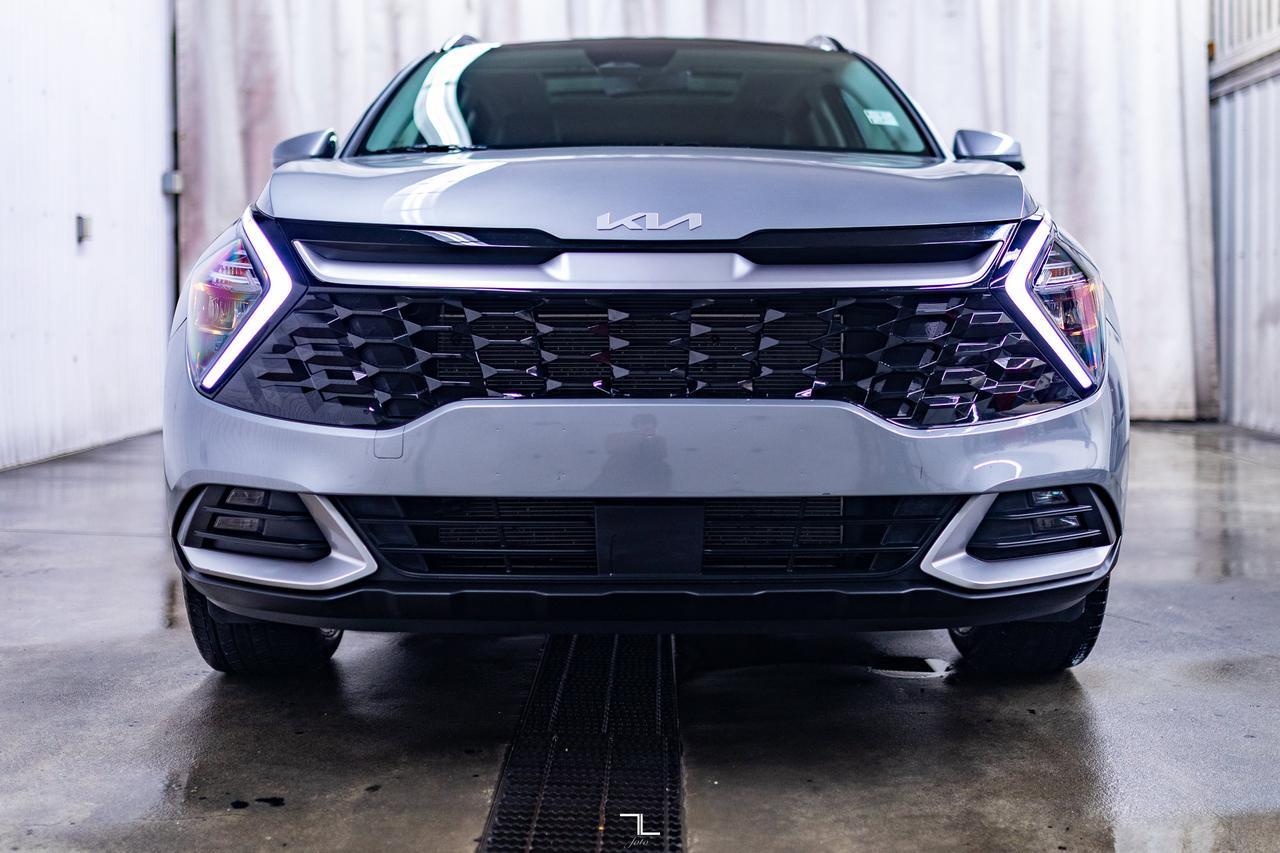 2024 Kia Sportage AWD EX Leather Roof Nav BCam Red Deer AB