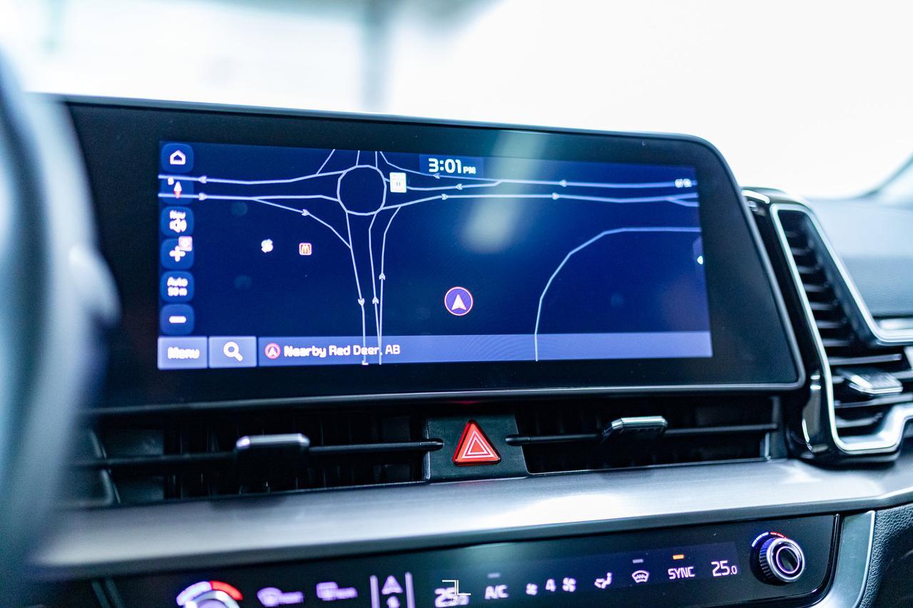 2024 Kia Sportage AWD EX Leather Roof Nav BCam Red Deer AB