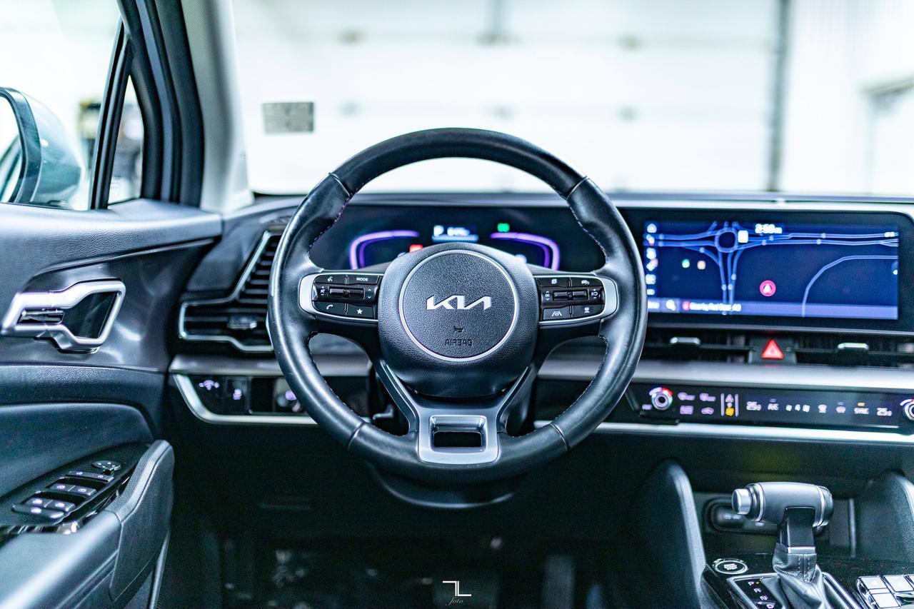 2024 Kia Sportage AWD EX Leather Roof Nav BCam Red Deer AB