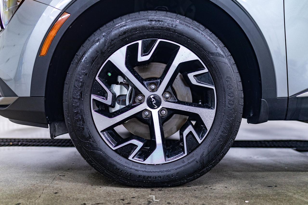 2024 Kia Sportage AWD EX Leather Roof Nav BCam Red Deer AB