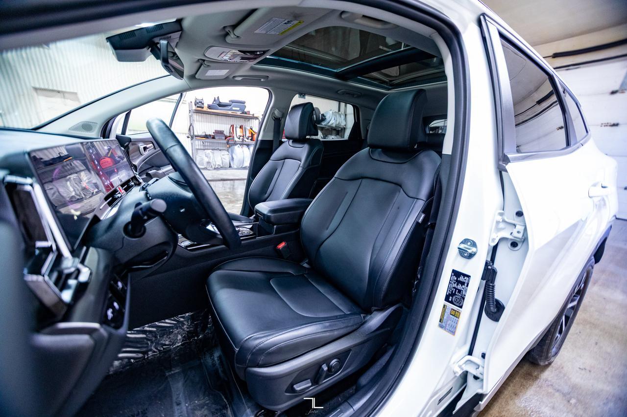 2024 Kia Sportage AWD EX Leather Roof Nav Red Deer AB