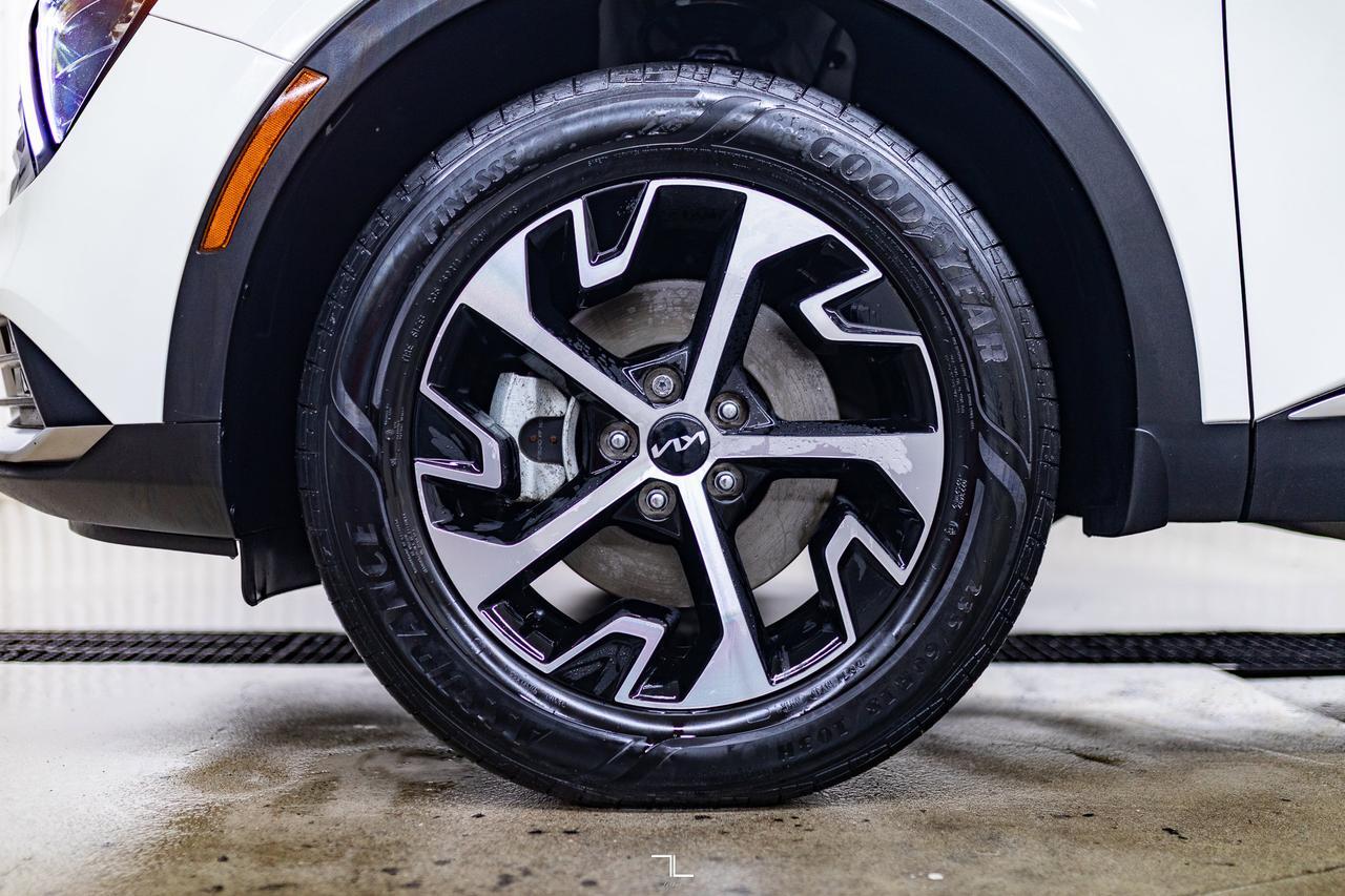 2024 Kia Sportage AWD EX Leather Roof Nav Red Deer AB