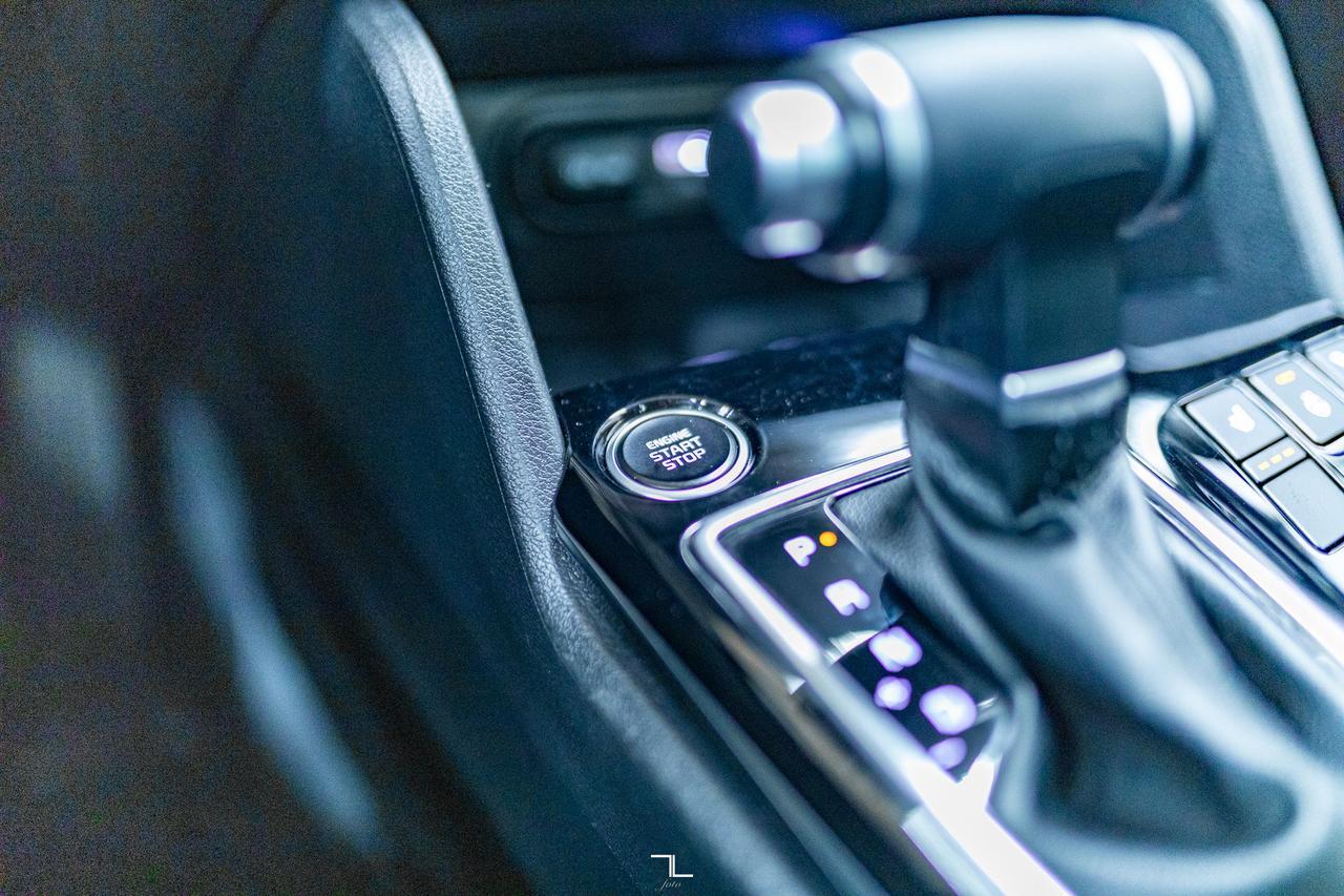 2024 Kia Sportage AWD EX Leather Roof Nav Red Deer AB