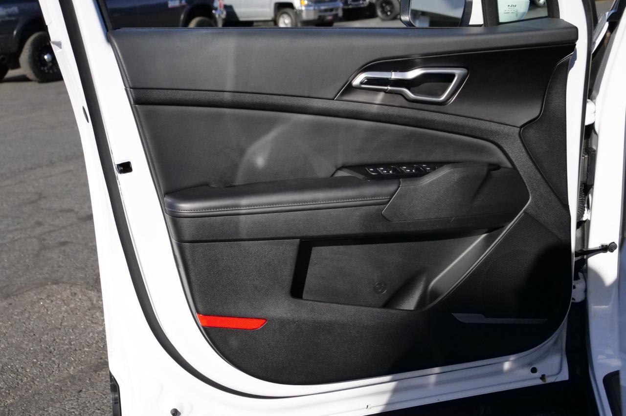 2024 Kia Sportage EX / Heated Seats / Navigation! Lincolnton NC