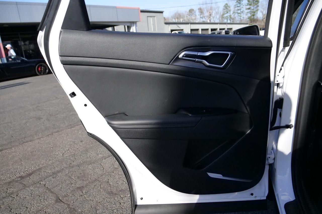 2024 Kia Sportage EX / Heated Seats / Navigation! Lincolnton NC