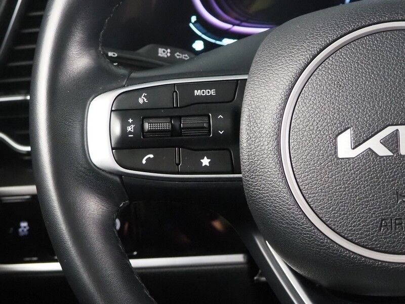 2024 Kia Sportage EX *NAVIGATION, SAFETY ALERTS, BACKUP-CAMERA, 12.3 INCH COLOR TOUCHSCREEN, HEATED SEATS, REMOTE START, KEYLESS ENTRY, 18 INCH ALLOYS, WIRELESS CHARGING, ANDROID & APPLE Round Rock TX