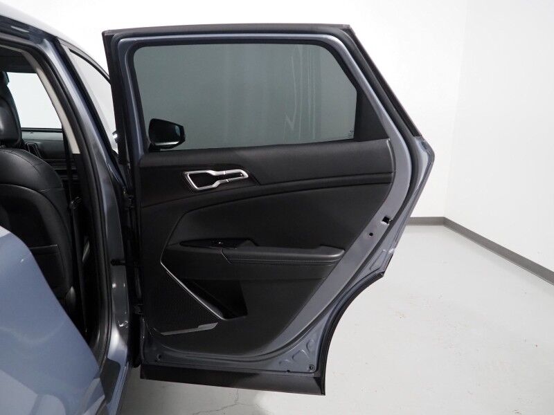 2024 Kia Sportage EX *NAVIGATION, SAFETY ALERTS, BACKUP-CAMERA, 12.3 INCH COLOR TOUCHSCREEN, HEATED SEATS, REMOTE START, KEYLESS ENTRY, 18 INCH ALLOYS, WIRELESS CHARGING, ANDROID & APPLE Round Rock TX