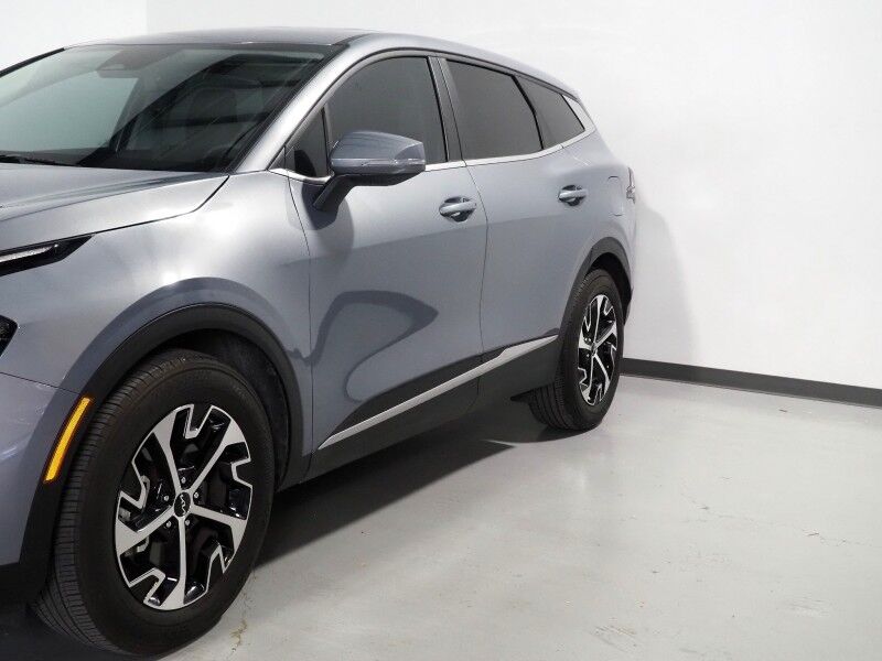 2024 Kia Sportage EX *NAVIGATION, SAFETY ALERTS, BACKUP-CAMERA, 12.3 INCH COLOR TOUCHSCREEN, HEATED SEATS, REMOTE START, KEYLESS ENTRY, 18 INCH ALLOYS, WIRELESS CHARGING, ANDROID & APPLE Round Rock TX