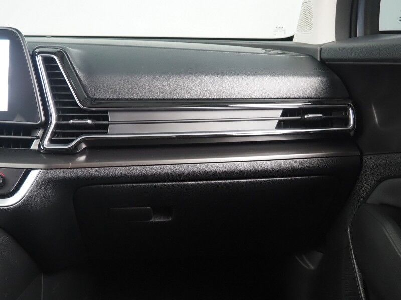 2024 Kia Sportage EX *NAVIGATION, SAFETY ALERTS, BACKUP-CAMERA, 12.3 INCH COLOR TOUCHSCREEN, HEATED SEATS, REMOTE START, KEYLESS ENTRY, 18 INCH ALLOYS, WIRELESS CHARGING, ANDROID & APPLE Round Rock TX