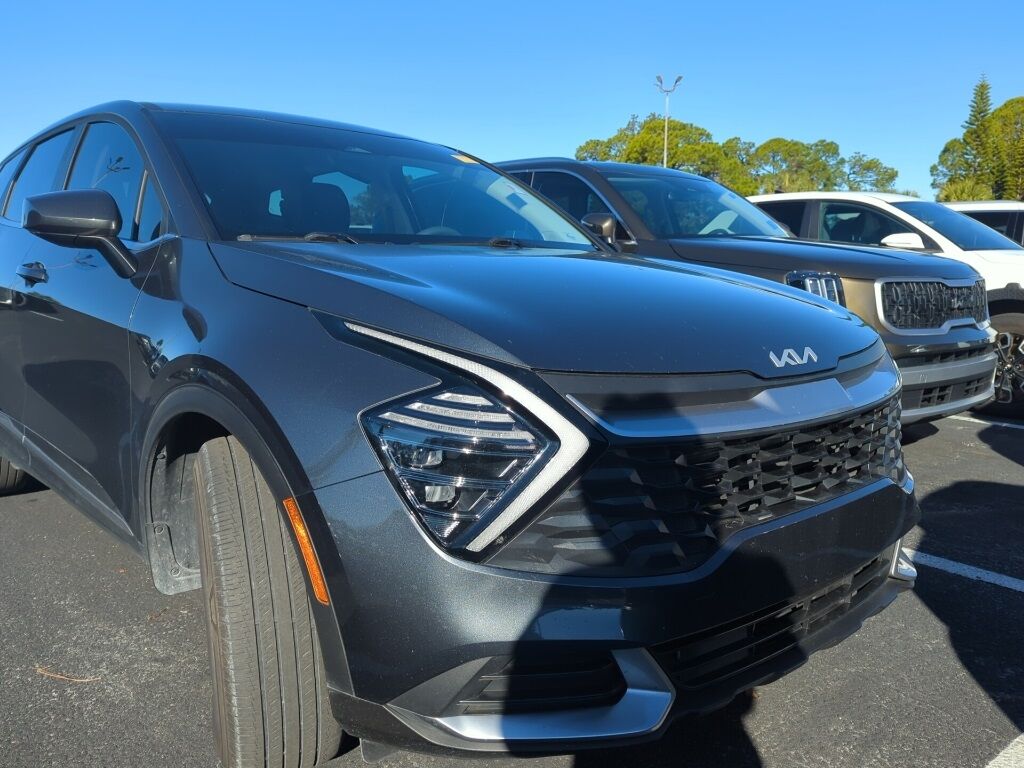 2024 Kia Sportage Hybrid LX Oshkosh WI