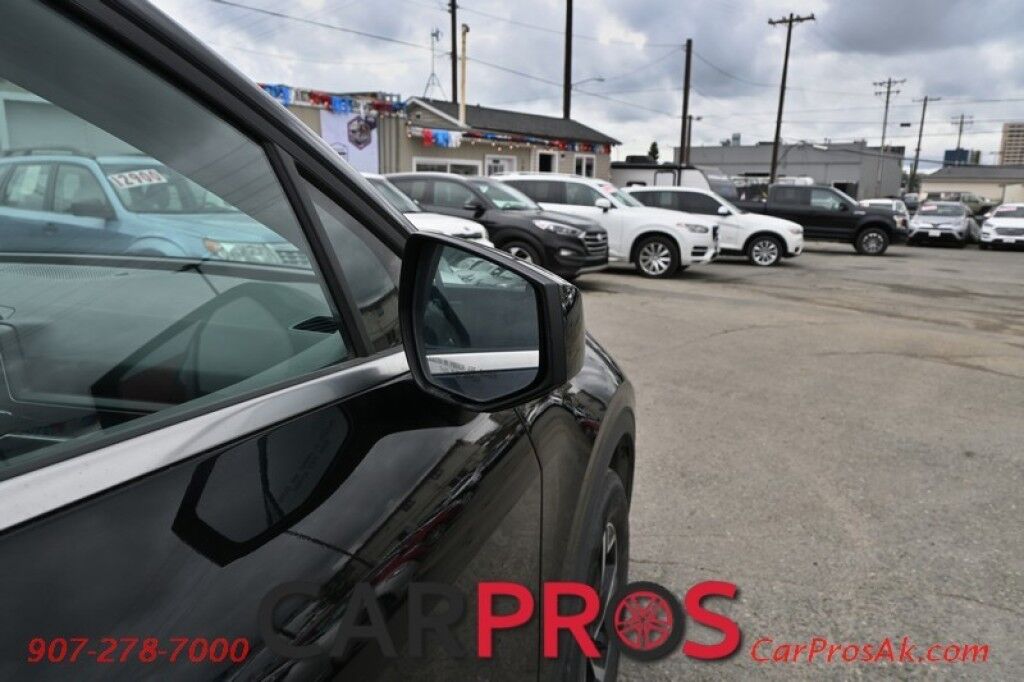 2024 Kia Sportage LX - AWD - Heated Cloth Seats - Lane Departure & Forward Collision Alert - Apple CarPlay & Android Auto - USB Input - Backup Camera - Rear Parking Sensors - Cruise Control - Aluminum Wheels - Keyless Entry - 26 MPG Anchorage AK