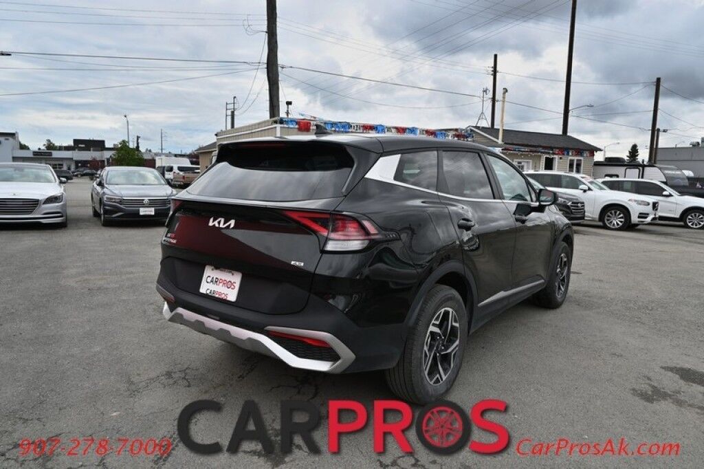 2024 Kia Sportage LX - AWD - Heated Cloth Seats - Lane Departure & Forward Collision Alert - Apple CarPlay & Android Auto - USB Input - Backup Camera - Rear Parking Sensors - Cruise Control - Aluminum Wheels - Keyless Entry - 26 MPG Anchorage AK