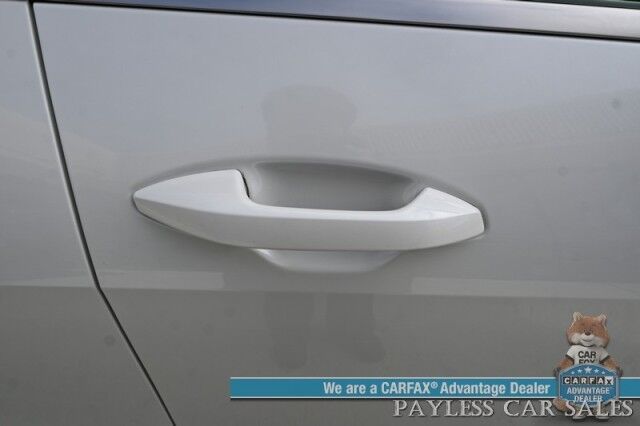 2024 Kia Sportage LX / AWD / Heated Cloth Seats / Lane Departure & Forward Collision Alert / Apple CarPlay & Android Auto / Aluminum Wheels / Bluetooth / Back Up Camera / Low Miles / 26 MPG / 1-Owner Anchorage AK