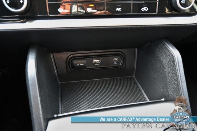 2024 Kia Sportage LX / AWD / Heated Cloth Seats / Lane Departure & Forward Collision Alert / Apple CarPlay & Android Auto / Aluminum Wheels / Bluetooth / Back Up Camera / Low Miles / 26 MPG / 1-Owner Anchorage AK