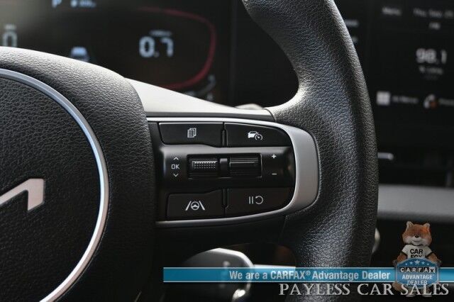 2024 Kia Sportage LX / AWD / Heated Cloth Seats / Lane Departure & Forward Collision Alert / Apple CarPlay & Android Auto / Aluminum Wheels / Bluetooth / Back Up Camera / Low Miles / 26 MPG / 1-Owner Anchorage AK