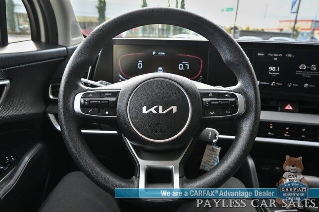 2024 Kia Sportage LX / AWD / Heated Cloth Seats / Lane Departure & Forward Collision Alert / Apple CarPlay & Android Auto / Aluminum Wheels / Bluetooth / Back Up Camera / Low Miles / 26 MPG / 1-Owner Anchorage AK