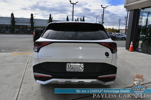 2024 Kia Sportage LX / AWD / Heated Cloth Seats / Lane Departure & Forward Collision Alert / Apple CarPlay & Android Auto / Aluminum Wheels / Bluetooth / Back Up Camera / Low Miles / 26 MPG / 1-Owner Anchorage AK