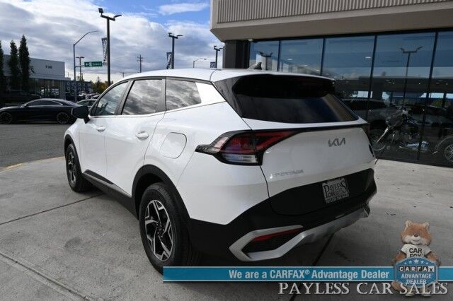 2024 Kia Sportage LX / AWD / Heated Cloth Seats / Lane Departure & Forward Collision Alert / Apple CarPlay & Android Auto / Aluminum Wheels / Bluetooth / Back Up Camera / Low Miles / 26 MPG / 1-Owner Anchorage AK