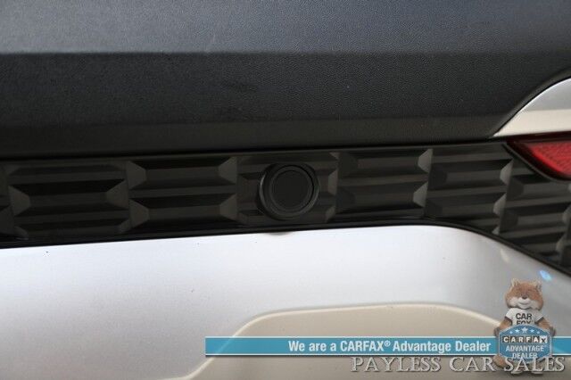 2024 Kia Sportage LX / AWD / Heated Cloth Seats / Lane Departure & Forward Collision Alert / Apple CarPlay & Android Auto / Aluminum Wheels / Bluetooth / Back Up Camera / Low Miles / 26 MPG / 1-Owner Anchorage AK